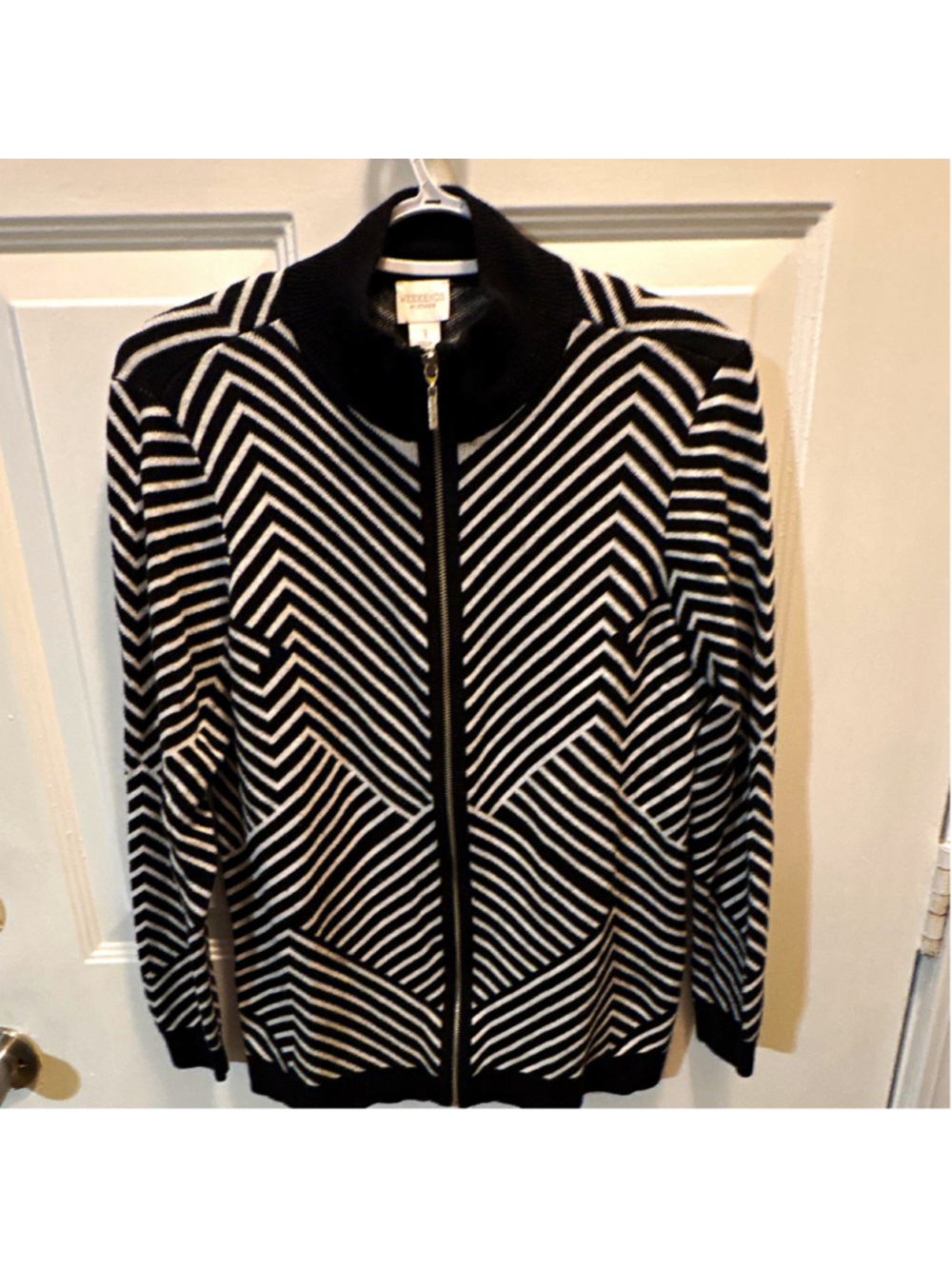 Weekends by Chico's Women’s S Black/White Striped S Knit Full Zip Cardigan